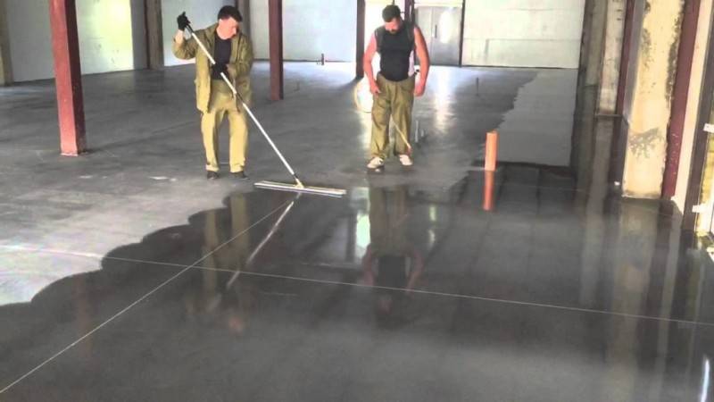 Упрочнение бетонного пола: технология использования сухих смесей и пропитывающих составов