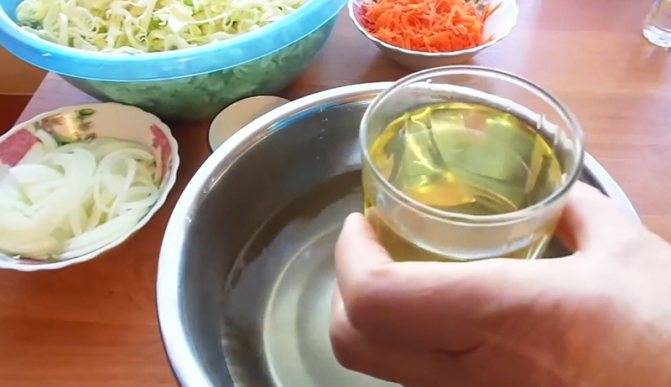 Квашеная капуста быстрого приготовления - 8 рецептов хрустящей, сочной капусты