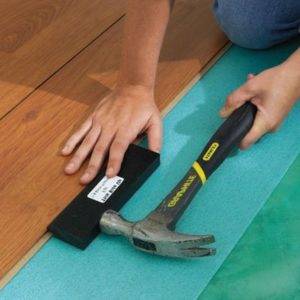 Укладка ламината на бетонный пол с подложкой своими руками: пошаговая инструкция