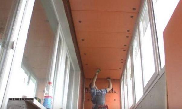 Ремонт балкона своими руками: пошаговая инструкция с фото